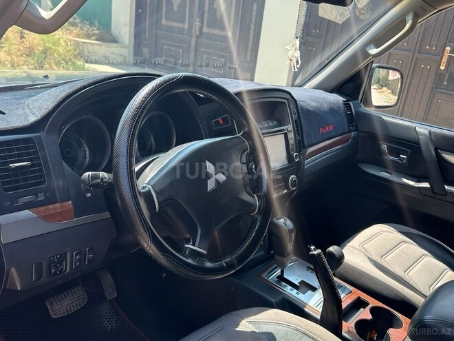Mitsubishi Pajero 2008, 232,000 km - 3.0 l - Bakı