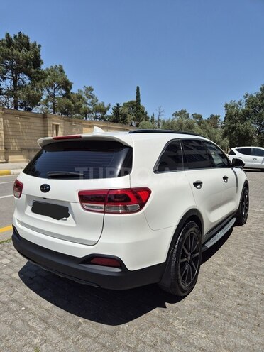 Kia Sorento-4