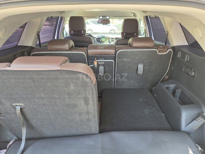 Kia Sorento-18