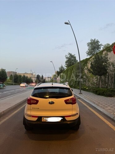 Kia Sportage 2010, 147,000 km - 2.0 l - Bakı