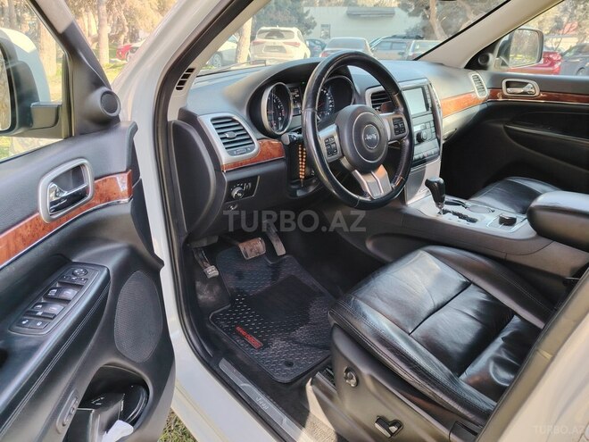 Jeep Grand Cherokee 2012, 190,000 km - 3.6 л - Bakı