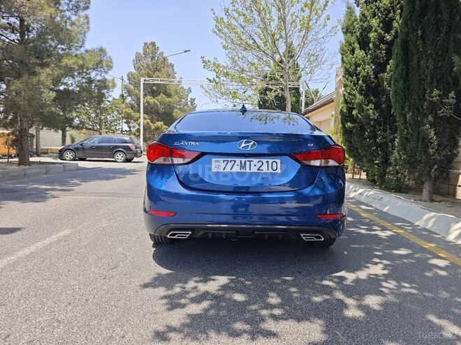 Hyundai Elantra 2015, 157,000 km - 1.8 l - Bakı