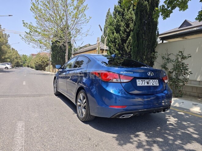 Hyundai Elantra 2015, 157,000 km - 1.8 l - Bakı