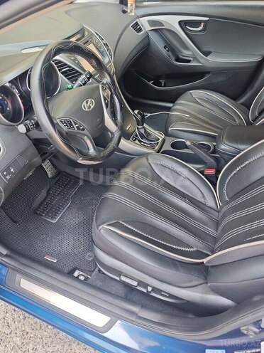 Hyundai Elantra 2015, 157,000 km - 1.8 l - Bakı