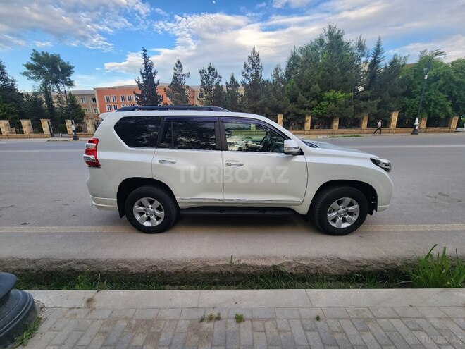 Toyota Land Cruiser Prado 2015, 122,700 km - 2.7 л - Sabirabad