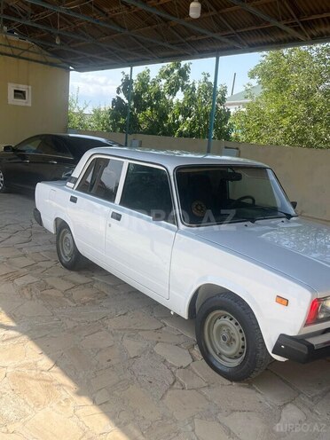 LADA (VAZ) 2107 2005, 87,000 km - 1.6 л - Salyan