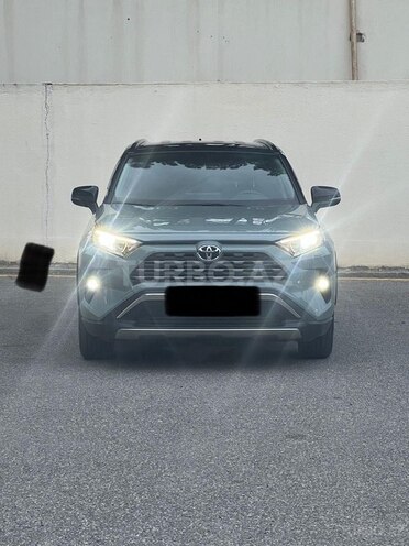 Toyota RAV4 2022, 28,500 km - 2.0 л - Bakı