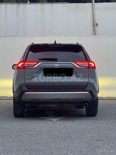 Toyota RAV4 2022, 28,500 km - 2.0 л - Bakı