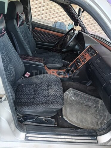 Mercedes C 220 1994, 300,000 km - 2.2 l - Neftçala