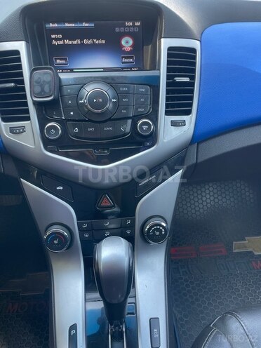 Chevrolet Cruze 2015, 231,000 km - 1.4 l - Şəki