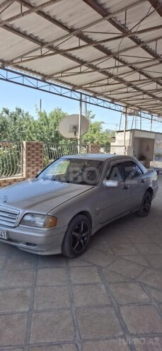 Mercedes C 220 1994, 300,000 km - 2.2 l - Neftçala