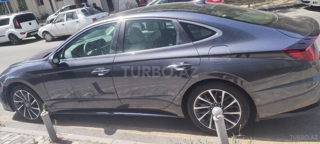 Hyundai Sonata-5