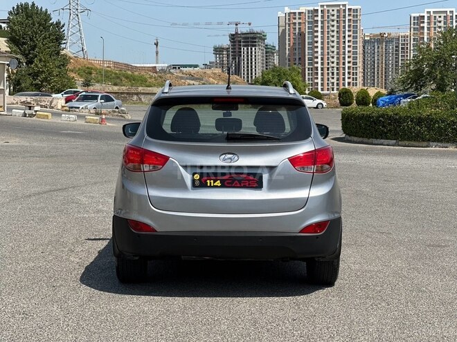Hyundai ix35-7