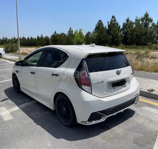 Toyota Aqua 2015, 64,500 km - 1.5 l - Bakı