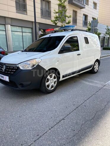 Renault Dokker-3