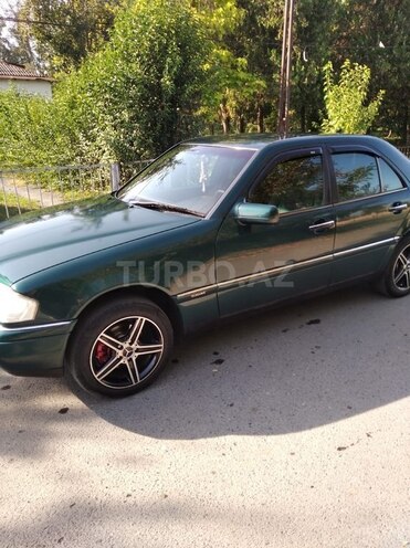 Mercedes C 200 1995, 449,000 km - 1.8 л - Qax