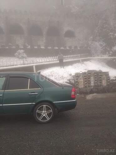 Mercedes C 200 1995, 449,000 km - 1.8 л - Qax