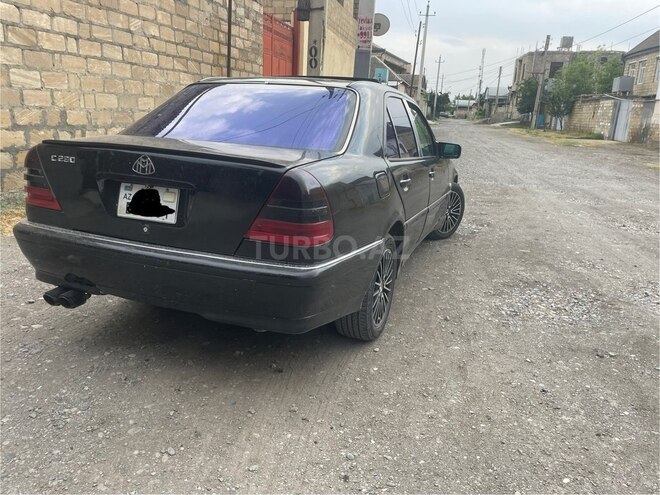 Mercedes C 230 1997, 281,000 km - 2.3 л - Yevlax