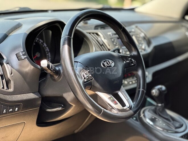 Kia Sportage-12
