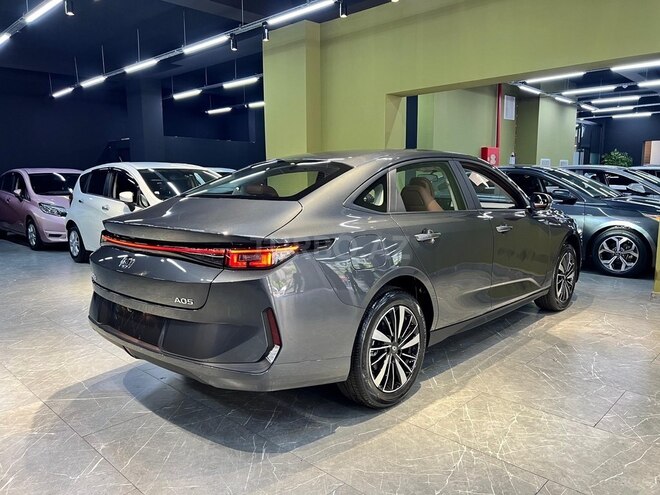 Changan Qiyuan A05 2025, 0 km - 1.5 л - Bakı