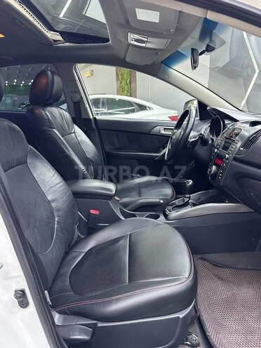 Kia Cerato-9