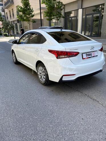 Hyundai Accent 2019, 194,741 km - 1.4 л - Bakı