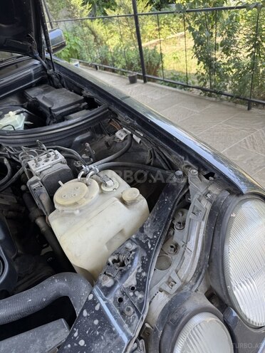 Mercedes E 240 1998, 337,144 km - 2.4 l - Bakı