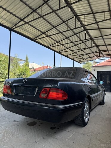Mercedes E 240 1998, 337,144 km - 2.4 l - Bakı