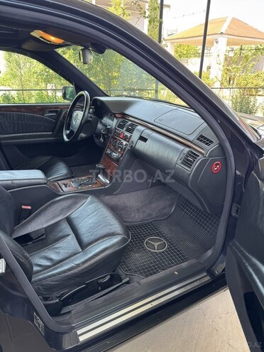 Mercedes E 240 1998, 337,144 km - 2.4 l - Bakı