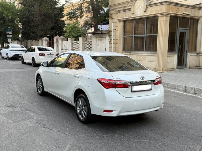Toyota Corolla 2013, 204,500 km - 2.0 l - Bakı
