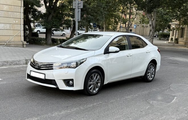 Toyota Corolla 2013, 204,500 km - 2.0 l - Bakı