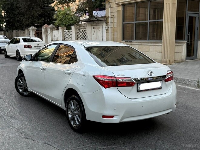 Toyota Corolla 2013, 204,500 km - 2.0 l - Bakı