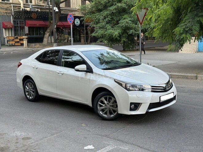 Toyota Corolla 2013, 204,500 km - 2.0 l - Bakı