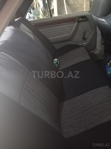 Mercedes E 200 1989, 300,000 km - 2.0 l - Bakı