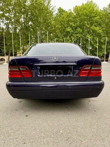 Mercedes E 240 1999, 350,000 km - 2.4 l - Mingəçevir