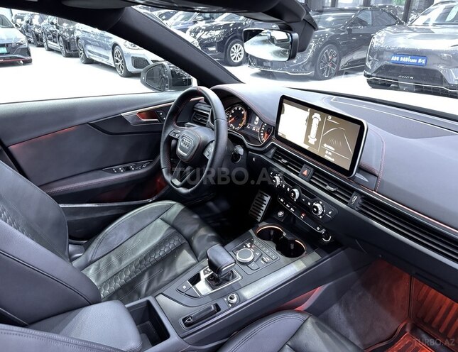 Audi A4 2018, 51,300 km - 2.0 l - Bakı