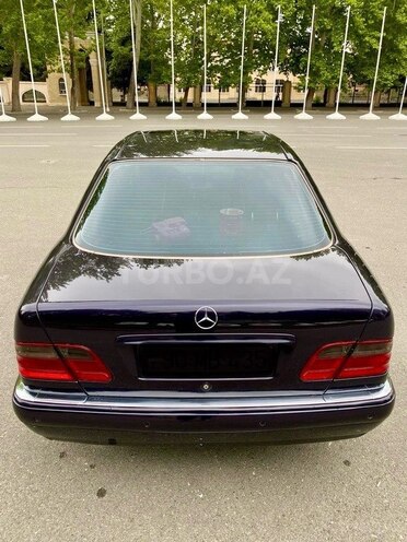 Mercedes E 240 1999, 350,000 km - 2.4 l - Mingəçevir