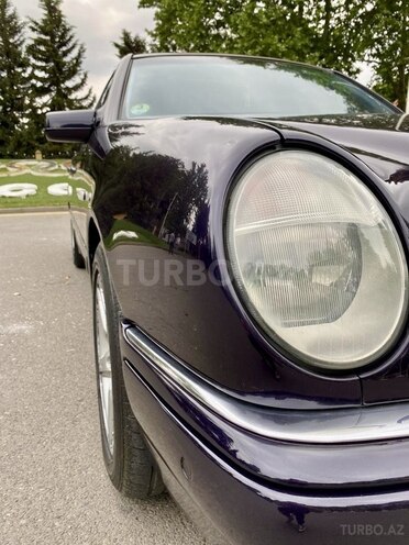 Mercedes E 240 1999, 350,000 km - 2.4 l - Mingəçevir