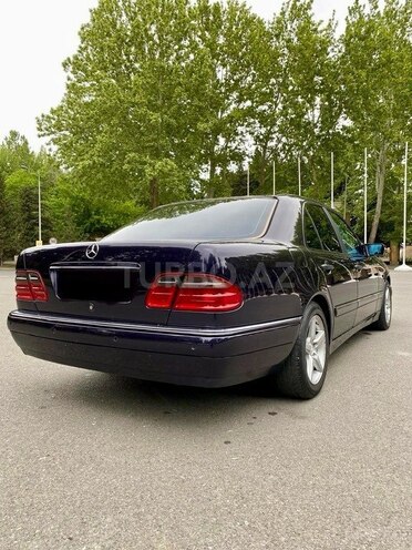 Mercedes E 240 1999, 350,000 km - 2.4 l - Mingəçevir