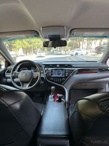 Toyota Camry-7