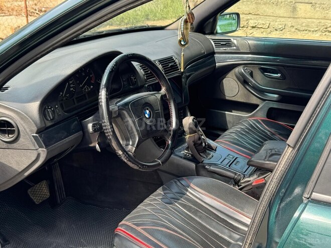 BMW 523 1997, 256,000 km - 2.5 л - Gəncə