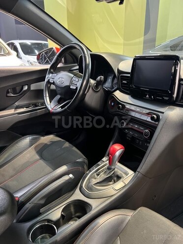 Hyundai Veloster-9