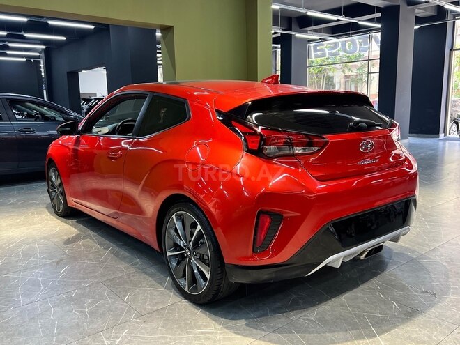 Hyundai Veloster-6