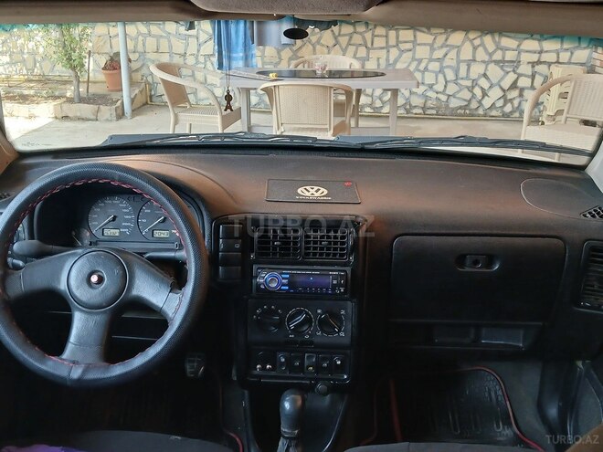 Volkswagen Polo 1996, 320,000 km - 1.6 l - Bakı