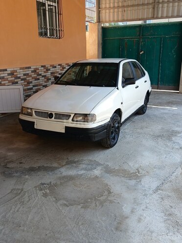 Volkswagen Polo 1996, 320,000 km - 1.6 l - Bakı