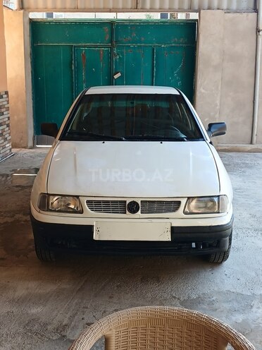 Volkswagen Polo 1996, 320,000 km - 1.6 l - Bakı