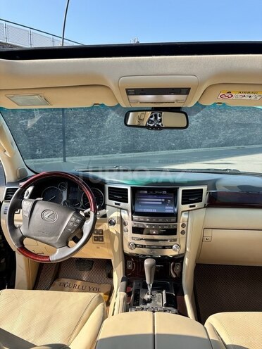 Lexus LX 570 2014, 196,000 km - 5.7 л - Bakı