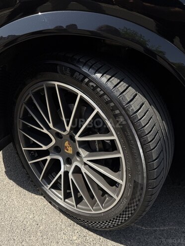 Porsche Cayenne-7