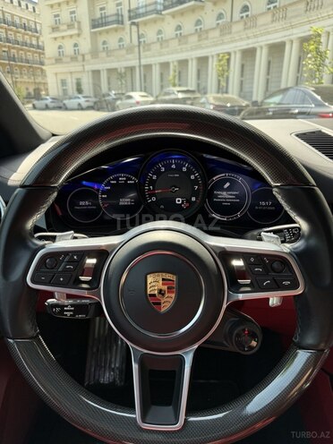 Porsche Cayenne-6