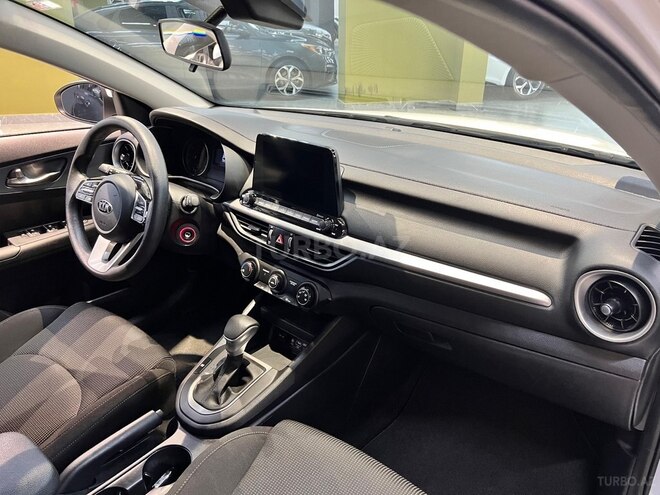 Kia Cerato-12